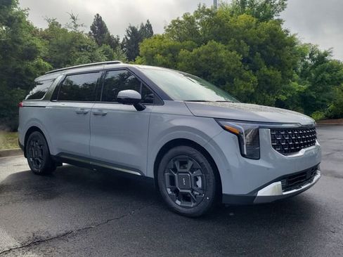New 2026 Kia Carnival SX FWD image 3
