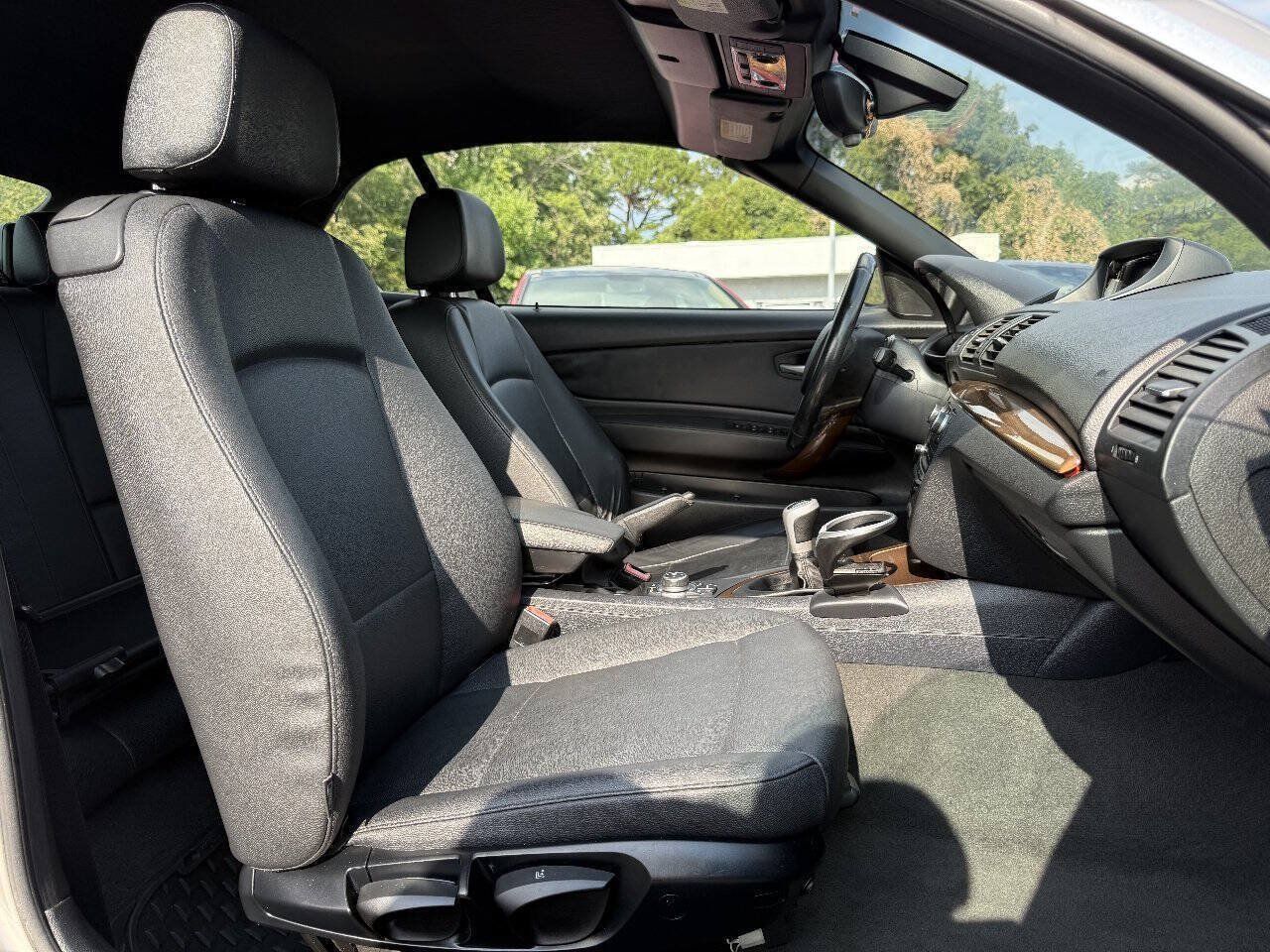 Used 2009 BMW 128i Convertible RWD image 15