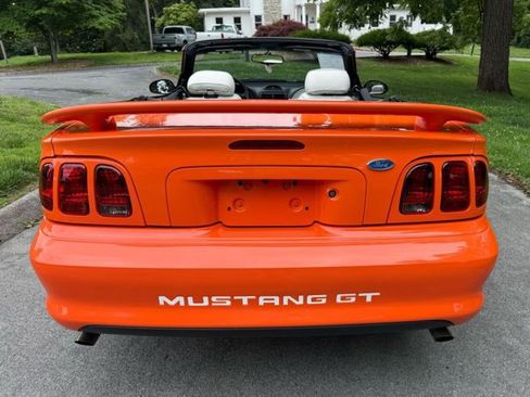 Used 1996 Ford Mustang GT RWD image 8