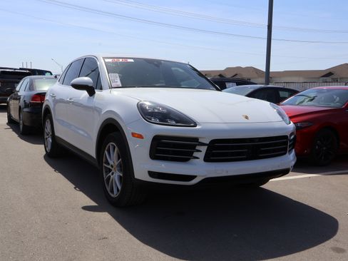 Used 2019 Porsche Cayenne SUV AWD image 48