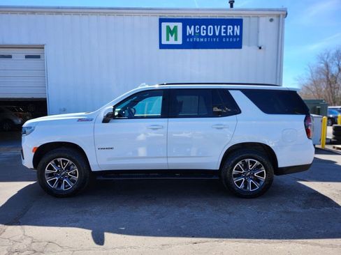 Used 2024 Chevrolet Tahoe Z71 w/ Luxury Package AWD/4WD image 2