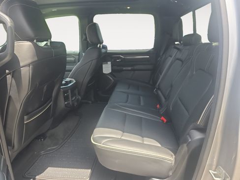 Used 2024 RAM 1500 Limited AWD/4WD image 23