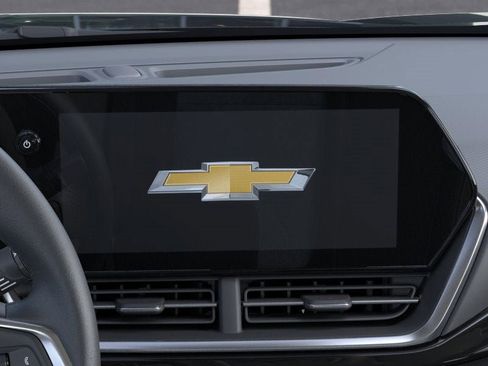 New 2025 Chevrolet Trax ACTIV w/ Sunroof Package image 54