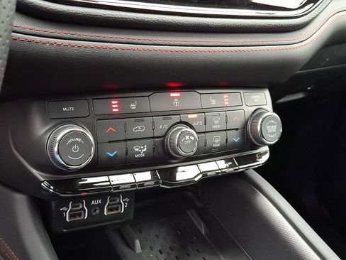 New 2026 Dodge Durango GT AWD/4WD image 11