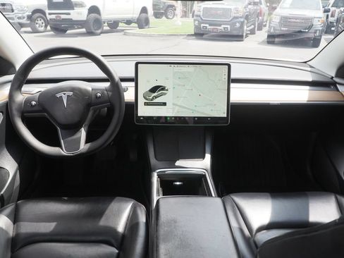Used 2022 Tesla Model 3 Long Range AWD/4WD image 17