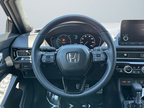 Used 2025 Honda Civic Sport image 12
