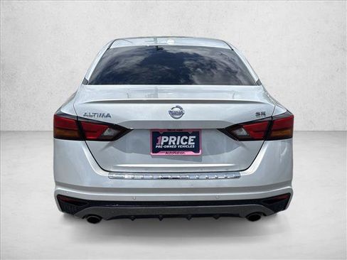 Used 2021 Nissan Altima 2.5 SR FWD image 6