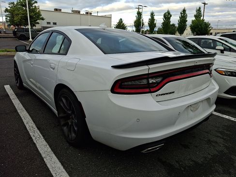 Used 2023 Dodge Charger SXT w/ Plus Group RWD image 3