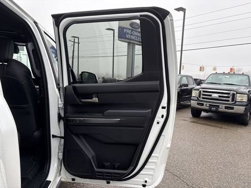 Used 2024 Toyota Tacoma TRD Sport w/ TRD Sport Premium Package image 24