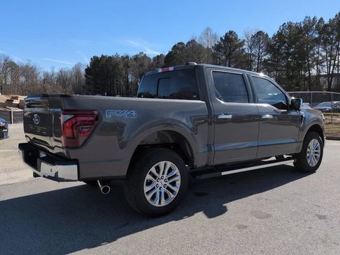 Used 2025 Ford F150 Lariat w/ Equipment Group 502A High AWD/4WD image 4