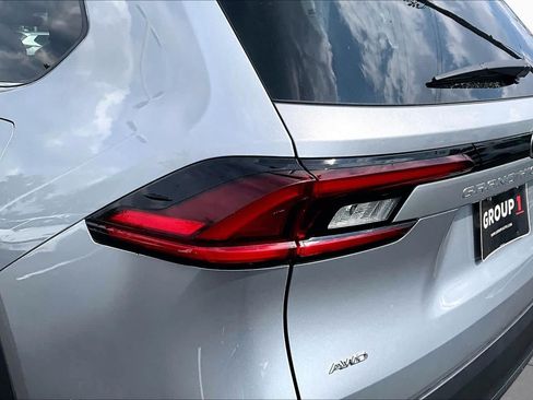 Used 2025 Toyota Grand Highlander AWD image 57