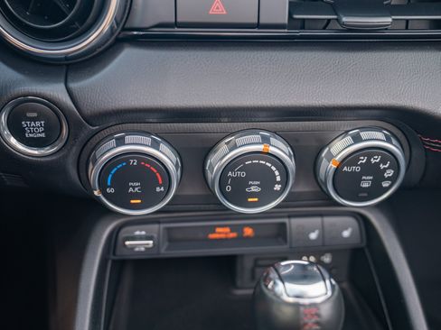 Used 2017 MAZDA MX-5 Miata RF Grand Touring RWD image 18