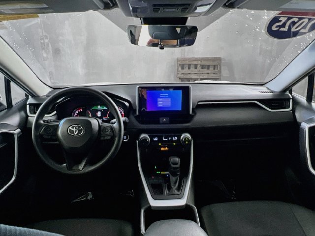 Used 2025 Toyota RAV4 XLE w/ Convenience Package FWD image 28