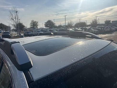 Used 2025 Subaru Outback Touring image 8