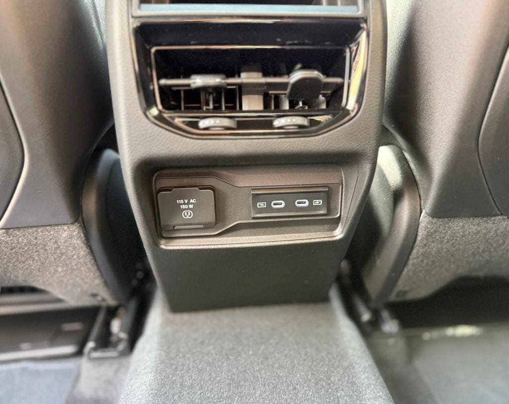 New 2026 Jeep Grand Cherokee Altitude AWD/4WD image 26