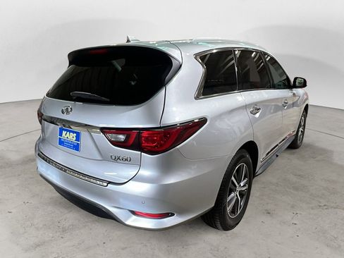 Used 2019 INFINITI QX60 Luxe w/ Essential Package image 7
