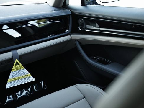 New 2026 Porsche Panamera 4 image 31