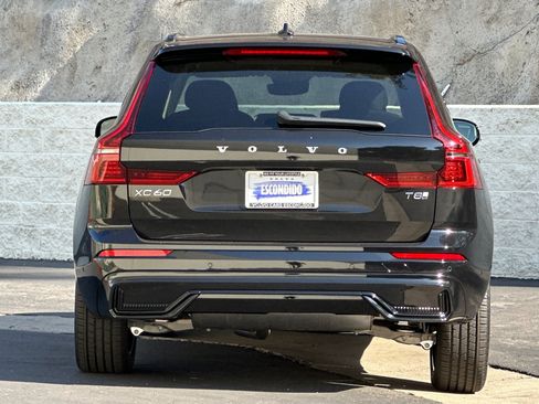 New 2026 Volvo XC60 T8 Plus w/ Climate Package AWD/4WD image 5