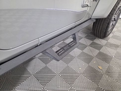 Certified 2021 Jeep Wrangler Willys image 28