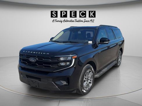 Used 2025 Ford Expedition Max Active AWD/4WD image 2