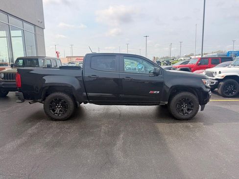 Used 2022 Chevrolet Colorado Z71 w/ Z71 Midnight Edition image 6