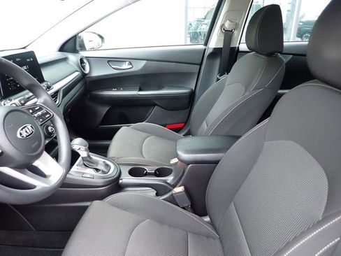 Certified 2021 Kia Forte LXS image 15