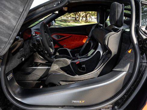Used 2021 McLaren 765LT image 68