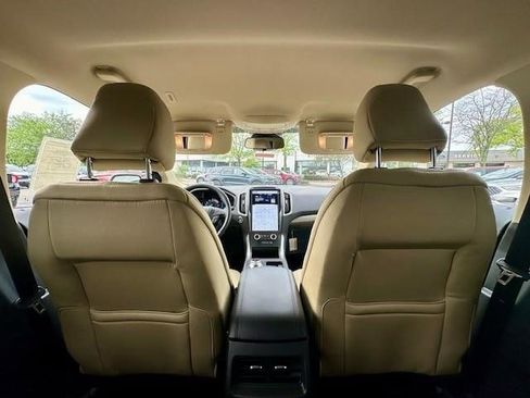 New 2024 Ford Edge SE image 44