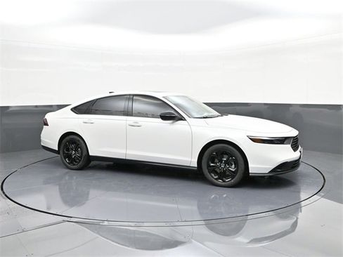 New 2025 Honda Accord SE image 14