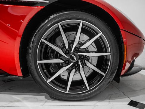 Used 2017 Aston Martin DB11 V12 image 47