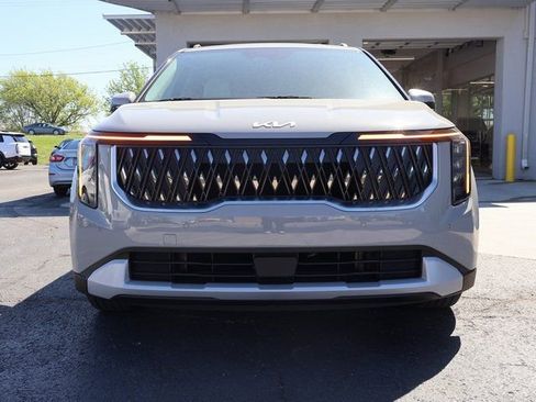 New 2026 Kia Carnival EX FWD image 6
