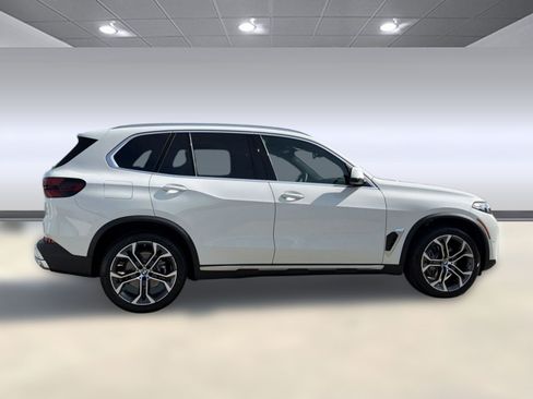 New 2026 BMW X5 sDrive40i w/ Climate Comfort Package RWD image 8