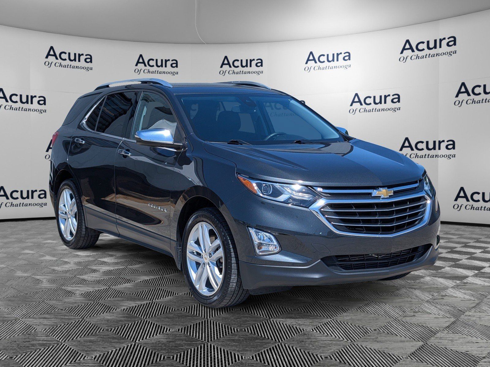 Used 2020 Chevrolet Equinox Premier AWD/4WD image 2