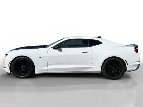 Used 2019 Chevrolet Camaro LT image 2