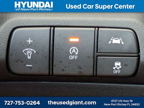 Used 2023 Hyundai Elantra SE FWD image 22