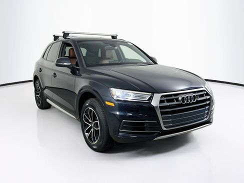 Used 2018 Audi Q5 2.0T Premium w/ Convenience Package AWD/4WD image 3