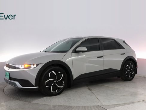 Used 2022 Hyundai Ioniq 5 SEL image 15