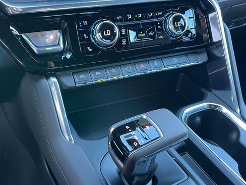New 2026 GMC Sierra 1500 Denali w/ Denali Reserve Package AWD/4WD image 28