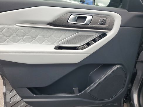 New 2026 Ford Explorer Platinum w/ LUX Leather Package image 13