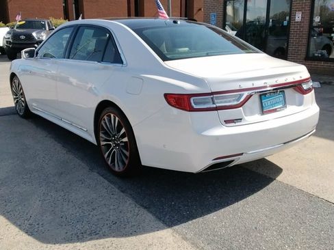 Used 2017 Lincoln Continental Reserve w/ Technology Package image 2