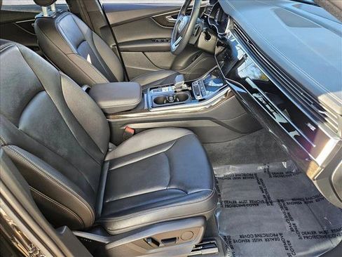 Used 2025 Audi Q7 3.0T Premium image 19