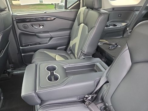 Used 2023 Honda Pilot EX-L image 29