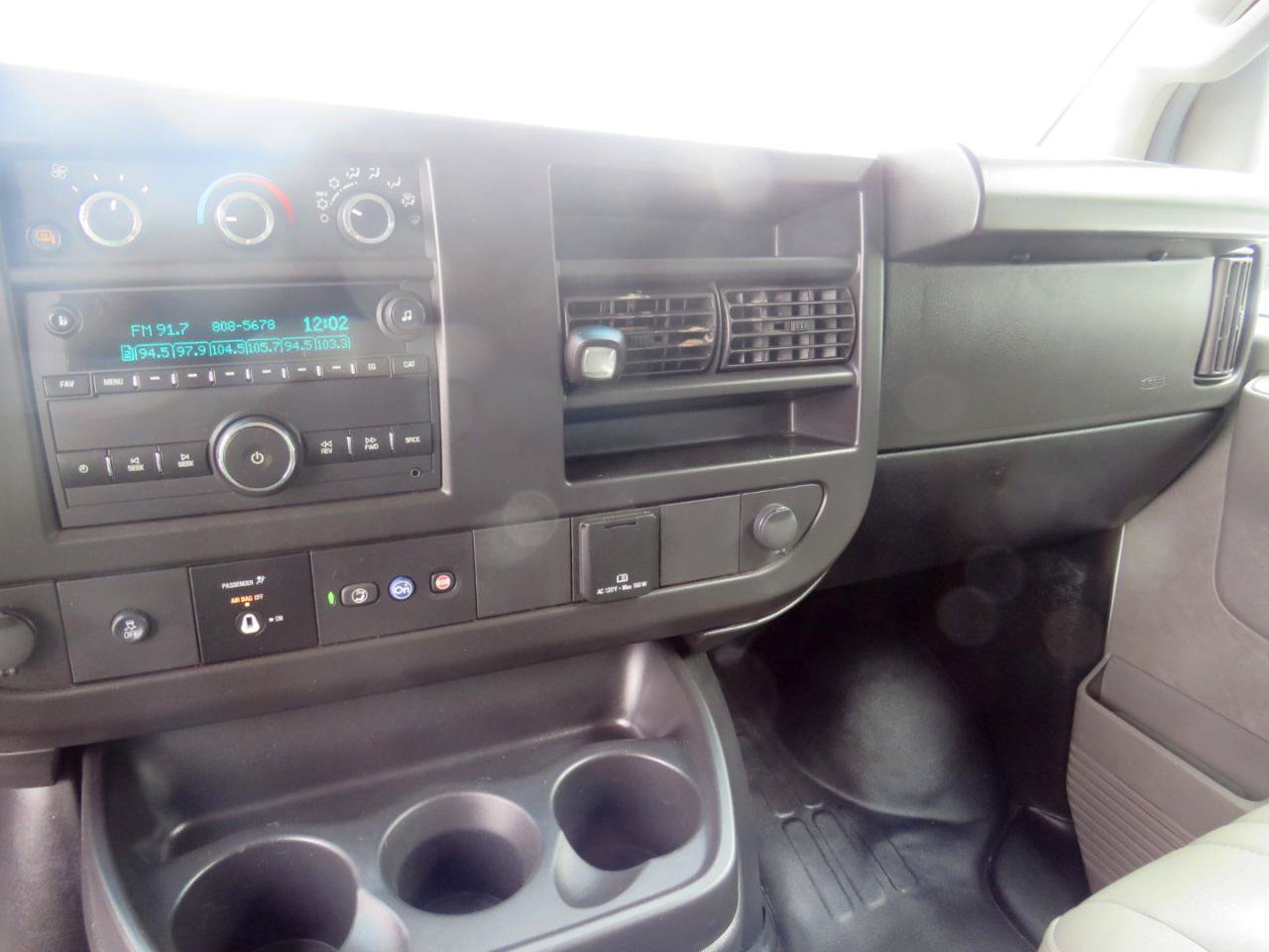 Used 2022 Chevrolet Express 2500 w/ Driver Convenience Package RWD image 18