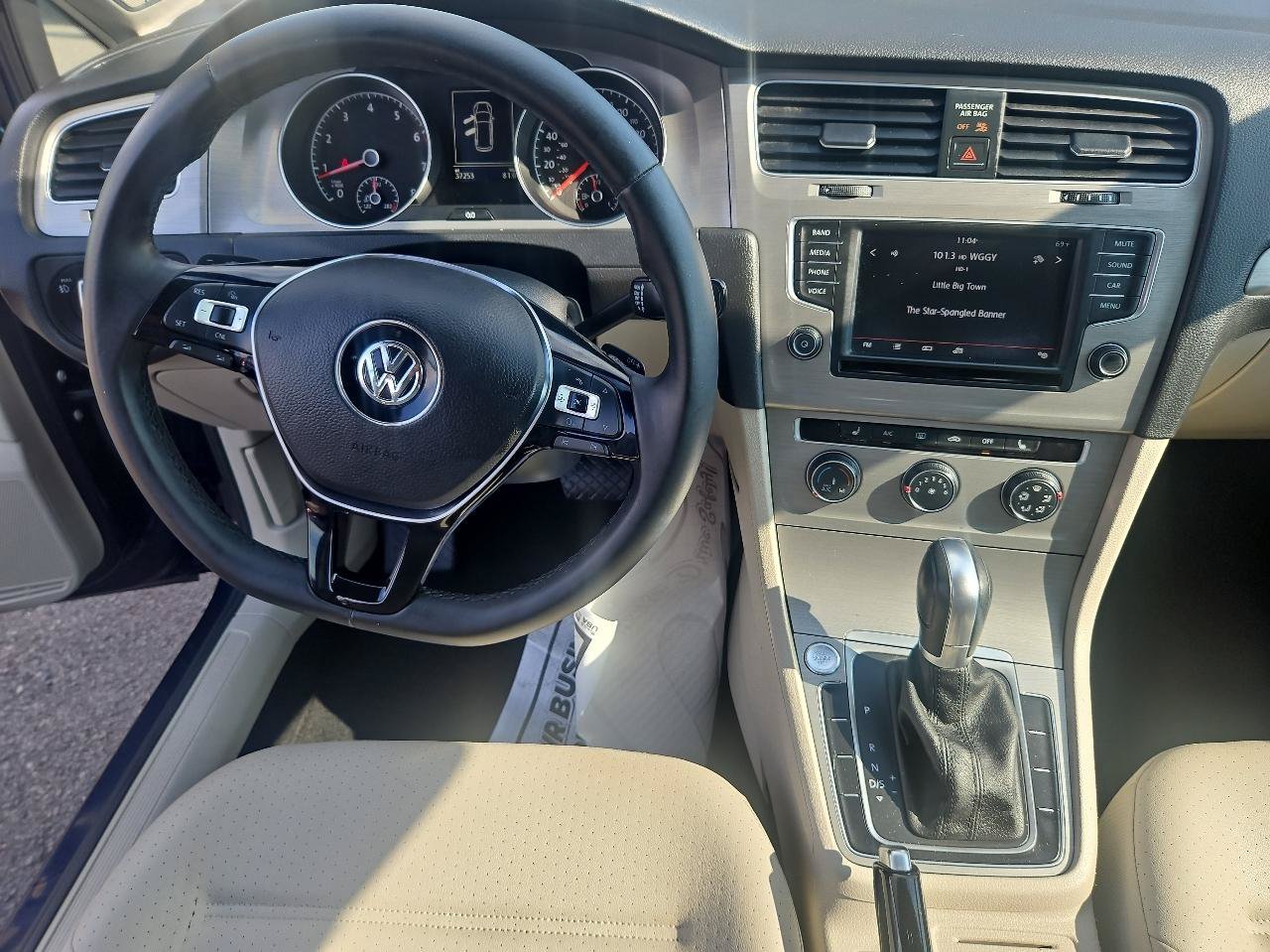 Used 2016 Volkswagen Golf S FWD image 24