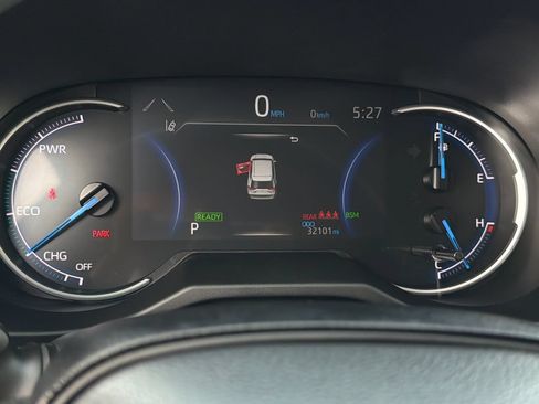 Used 2025 Toyota RAV4 XLE AWD/4WD image 22