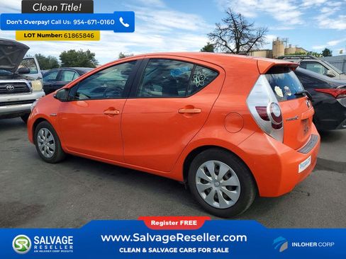 Used 2013 Toyota Prius C Three FWD image 3