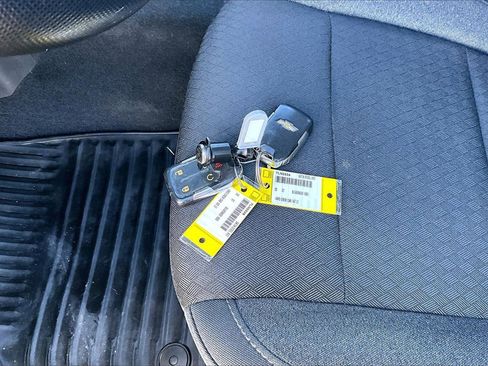 Used 2020 Chevrolet Silverado 1500 LT w/ All-Star Edition image 28