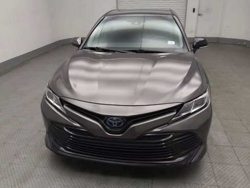 Used 2018 Toyota Camry LE image 15