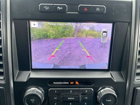 Used 2019 Ford F150 XLT w/ Equipment Group 302A Luxury AWD/4WD image 28
