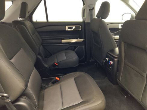 Used 2022 Ford Explorer XLT RWD image 19